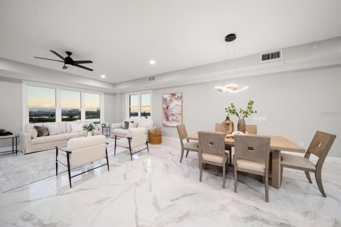 Condo in Clearwater, Florida, 4 bedrooms № 2195380 - photo 10