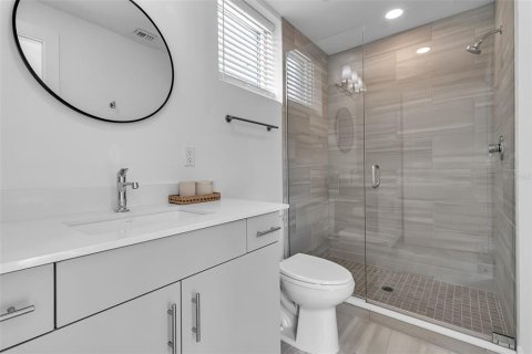 Condo in Sarasota, Florida, 2 bedrooms № 2201579 - photo 18