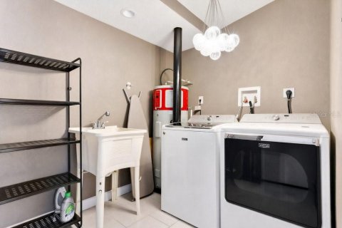 Casa en venta en Orlando, Florida, 3 dormitorios, 140.93 m2 № 2110703 - foto 18