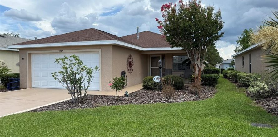House in Ocala, Florida 2 bedrooms, 111.3 sq.m. № 1798633