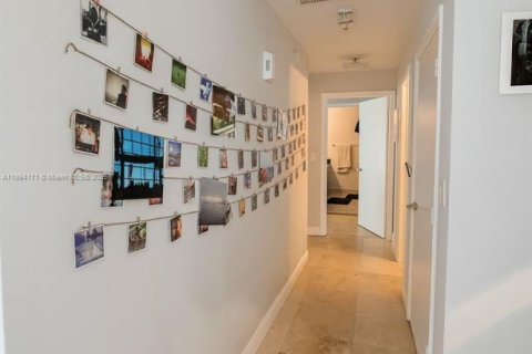Copropriété à vendre à Miami, Floride: 2 chambres, 124.02 m2 № 1945762 - photo 7