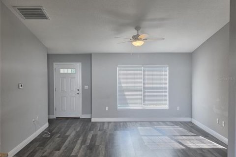 Villa ou maison à louer à Ocala, Floride: 3 chambres, 134.71 m2 № 2419263 - photo 5