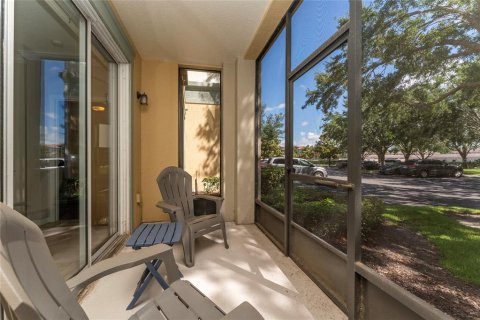 Condo in Windermere, Florida, 2 bedrooms № 2098067 - photo 18