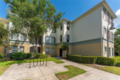 Condo in Windermere, Florida, 2 bedrooms № 2098067