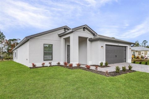 House in North Port, Florida 4 bedrooms, 157.56 sq.m. № 2205188 - photo 2