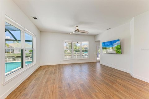 Casa en venta en Bradenton, Florida, 4 dormitorios, 208.29 m2 № 1915741 - foto 17
