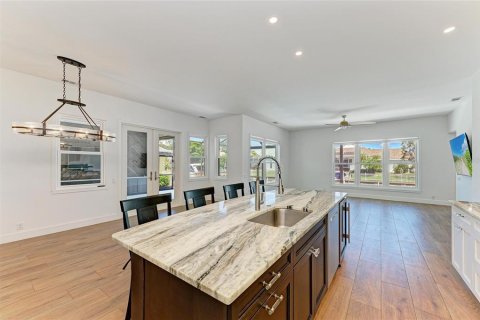 Casa en venta en Bradenton, Florida, 4 dormitorios, 208.29 m2 № 1915741 - foto 14