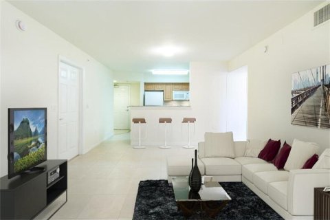 Condo in Boynton Beach, Florida, 2 bedrooms  № 2249686 - photo 2