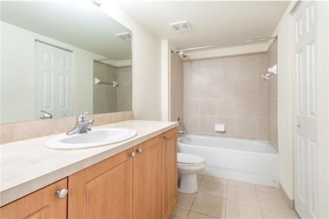 Condo in Boynton Beach, Florida, 2 bedrooms  № 2249686 - photo 6