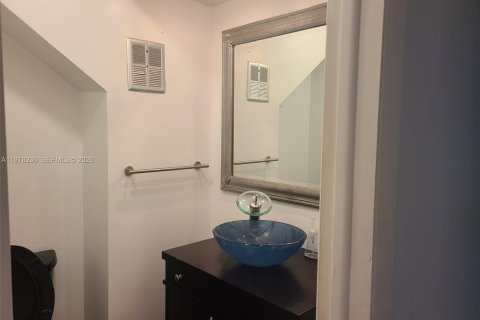 Touwnhouse à vendre à Davie, Floride: 3 chambres, 155.15 m2 № 2079247 - photo 5