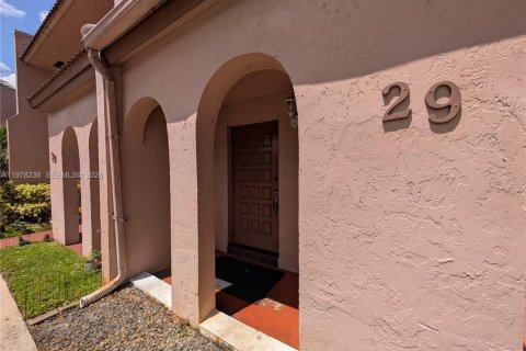 Touwnhouse à vendre à Davie, Floride: 3 chambres, 155.15 m2 № 2079247 - photo 2
