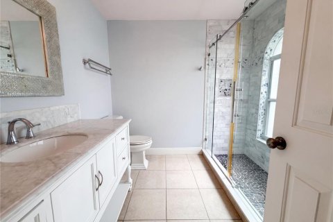 Condo in Bradenton, Florida, 2 bedrooms  № 2227352 - photo 17