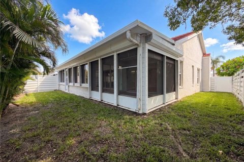 Condo in Bradenton, Florida, 2 bedrooms  № 2227352 - photo 5