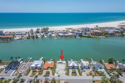 Villa ou maison à vendre à Treasure Island, Floride: 5 chambres, 447.6 m2 № 2097353 - photo 4
