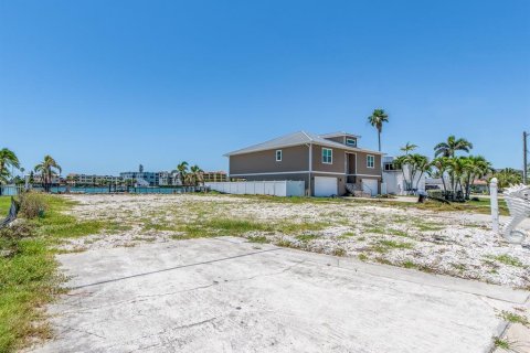 Villa ou maison à vendre à Treasure Island, Floride: 5 chambres, 447.6 m2 № 2097353 - photo 23