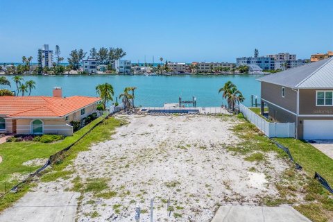 Villa ou maison à vendre à Treasure Island, Floride: 5 chambres, 447.6 m2 № 2097353 - photo 19