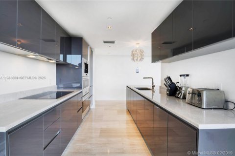 Copropriété à louer à Miami, Floride: 2 chambres, 99.96 m2 № 2051445 - photo 6