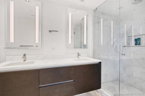 Copropriété à louer à Miami, Floride: 2 chambres, 99.96 m2 № 2051445 - photo 11