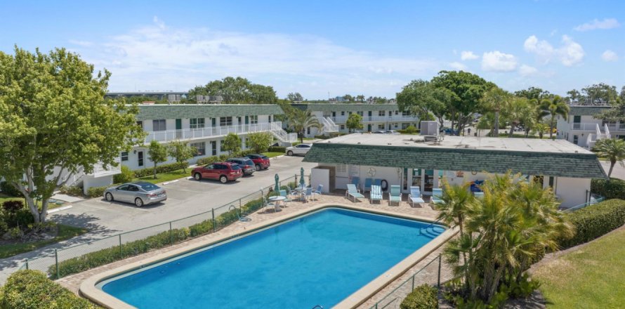 Condo à Vero Beach, Floride, 2 chambres № 1162003
