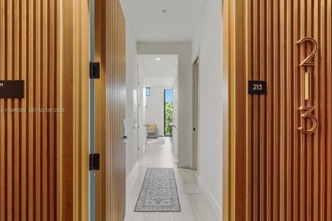 Снять в аренду кондоминиум в Майами-Бич, Флорида 2 спальни, 82.31м2, № 2004456 - фото 17