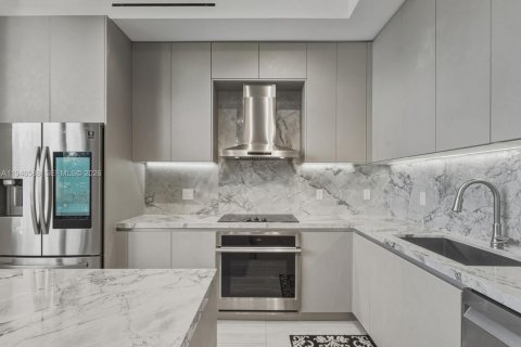 Снять в аренду кондоминиум в Майами-Бич, Флорида 2 спальни, 82.31м2, № 2004456 - фото 3