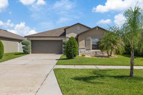 House in Riverview, Florida 4 bedrooms, 179.77 sq.m. № 2198385