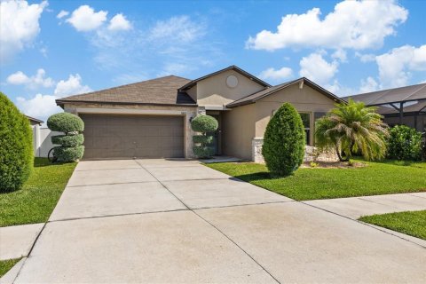 House in Riverview, Florida 4 bedrooms, 179.77 sq.m. № 2198385 - photo 3