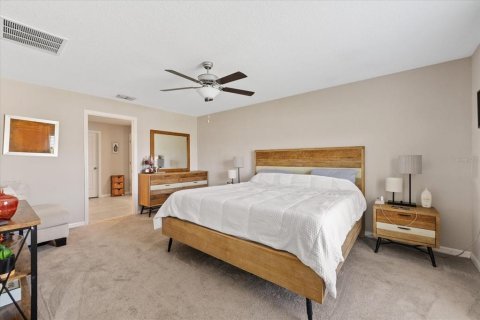 House in Riverview, Florida 4 bedrooms, 179.77 sq.m. № 2198385 - photo 30