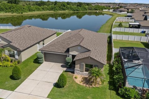 House in Riverview, Florida 4 bedrooms, 179.77 sq.m. № 2198385 - photo 8