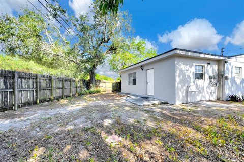 Villa ou maison à vendre à Miami Gardens, Floride: 3 chambres, 138.7 m2 № 1970158 - photo 19
