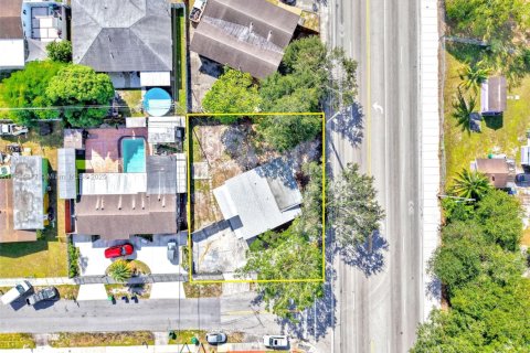 Villa ou maison à vendre à Miami Gardens, Floride: 3 chambres, 138.7 m2 № 1970158 - photo 13