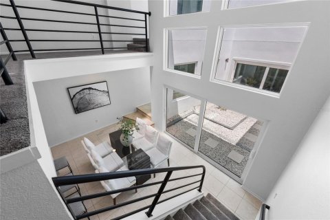 Adosado en venta en Tampa, Florida, 2 dormitorios, 161.84 m2 № 1689714 - foto 18
