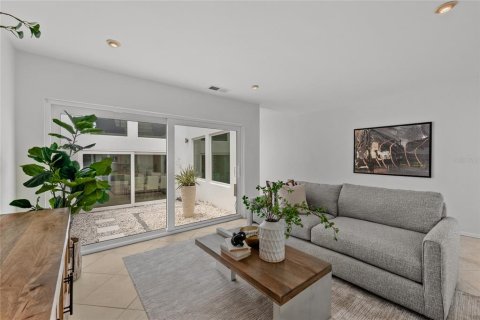 Adosado en venta en Tampa, Florida, 2 dormitorios, 161.84 m2 № 1689714 - foto 22