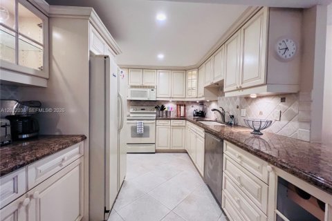 Condominio en alquiler en Lauderdale-by-the-Sea, Florida, 2 dormitorios, 133.13 m2 № 2077949 - foto 20