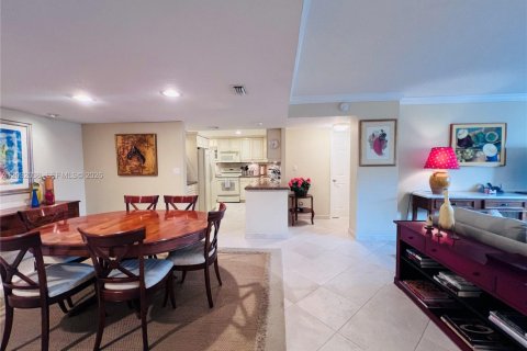 Condominio en alquiler en Lauderdale-by-the-Sea, Florida, 2 dormitorios, 133.13 m2 № 2077949 - foto 5