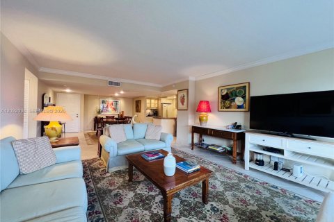 Condominio en alquiler en Lauderdale-by-the-Sea, Florida, 2 dormitorios, 133.13 m2 № 2077949 - foto 17