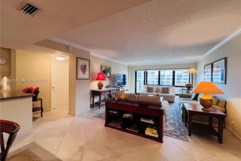Condominio en alquiler en Lauderdale-by-the-Sea, Florida, 2 dormitorios, 133.13 m2 № 2077949 - foto 6
