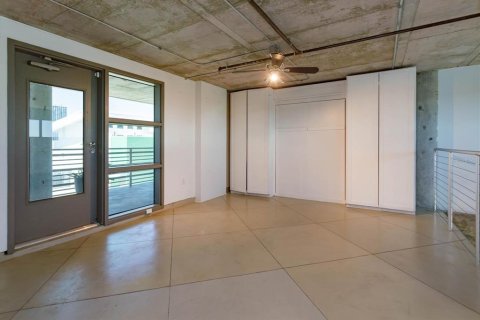 Condo in Orlando, Florida, 2 bedrooms  № 1583721 - photo 21