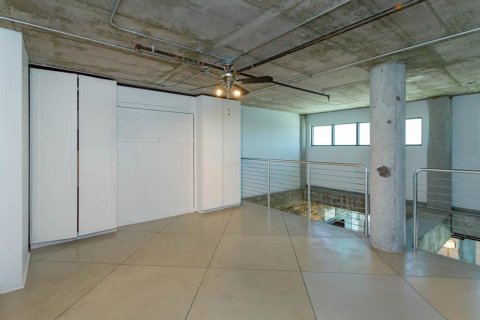 Condo in Orlando, Florida, 2 bedrooms  № 1583721 - photo 22