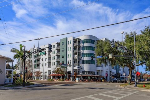 Condo in Orlando, Florida, 2 bedrooms  № 1583721 - photo 1