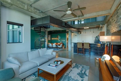 Condo in Orlando, Florida, 2 bedrooms  № 1583721 - photo 12