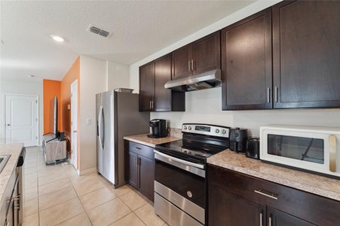 Adosado en venta en Kissimmee, Florida, 3 dormitorios, 168.71 m2 № 1656830 - foto 9