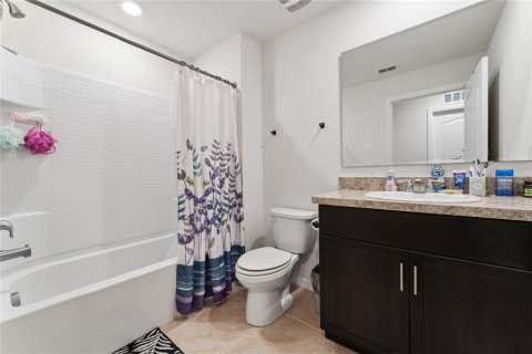 Adosado en venta en Kissimmee, Florida, 3 dormitorios, 168.71 m2 № 1656830 - foto 20