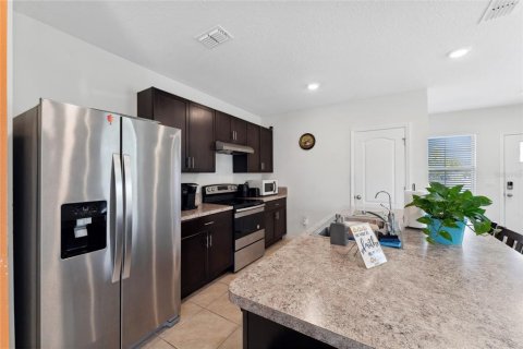 Adosado en venta en Kissimmee, Florida, 3 dormitorios, 168.71 m2 № 1656830 - foto 8