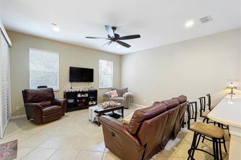 Townhouse in Winter Springs, Florida 3 bedrooms, 177.81 sq.m. № 1372111 - photo 22