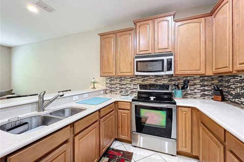 Townhouse in Winter Springs, Florida 3 bedrooms, 177.81 sq.m. № 1372111 - photo 17