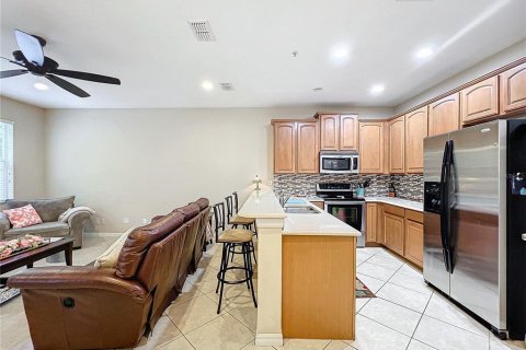 Townhouse in Winter Springs, Florida 3 bedrooms, 177.81 sq.m. № 1372111 - photo 15