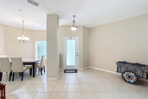 Townhouse in Winter Springs, Florida 3 bedrooms, 177.81 sq.m. № 1372111 - photo 10