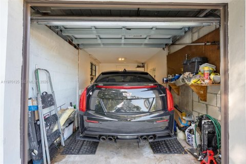 House in Hollywood, Florida 3 bedrooms, 102.56 sq.m. № 2031027 - photo 30