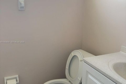 Condominio en venta en Hallandale Beach, Florida, 2 dormitorios, 99.78 m2 № 2049448 - foto 8